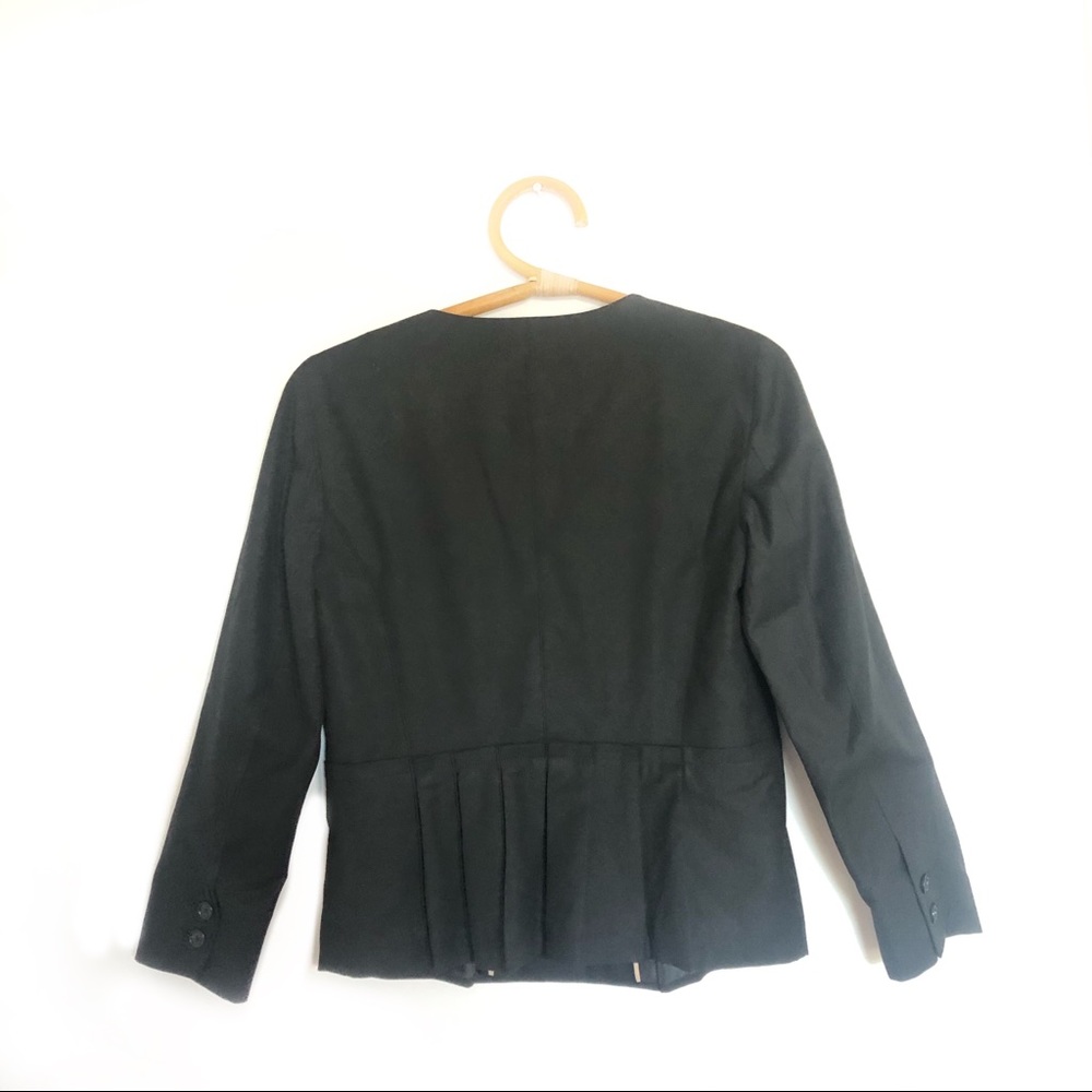 LOFT Black Pleat Back Blazer Career Jacket NWOT 4P - Picture 2 of 10